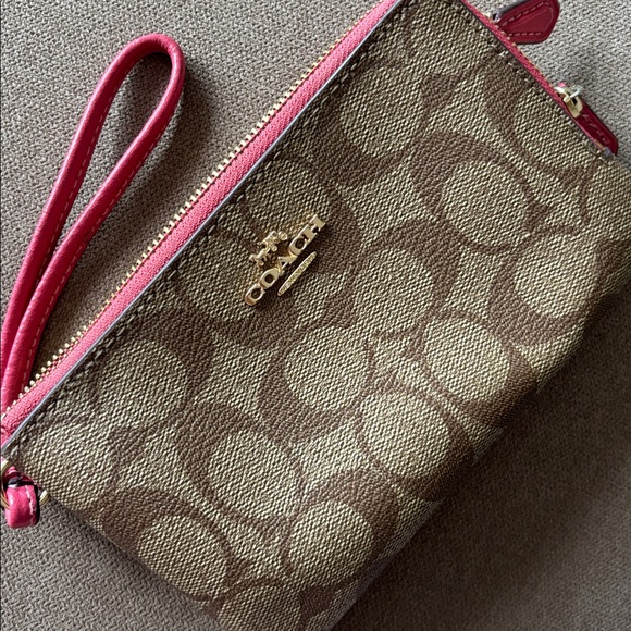 Coach Double Zip Wallet - Picture 7 of 7